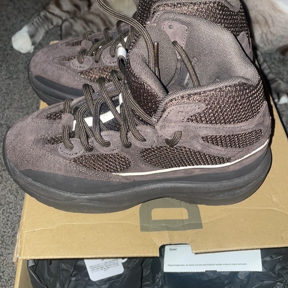 YEEZY DSRT BT OIL - Picture 6 of 9